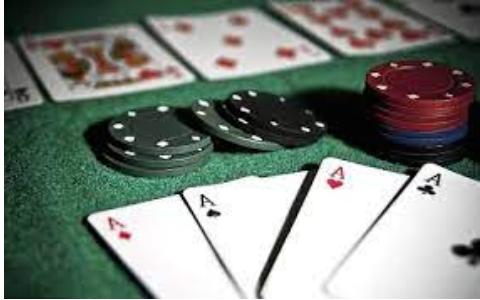 沉迷网络赌博，男子非法侵占694万公司资产
